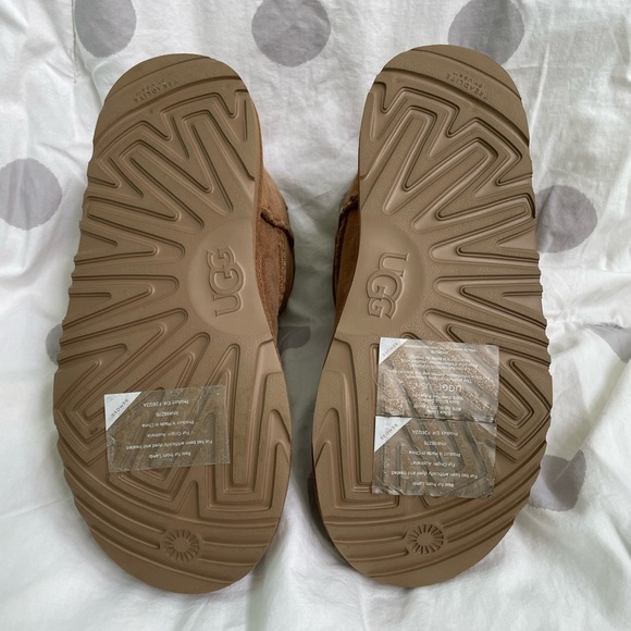 UGG Australia Classic Mini II boots chestnut child size 5 fits woman’s size 7 - Picture 7 of 12